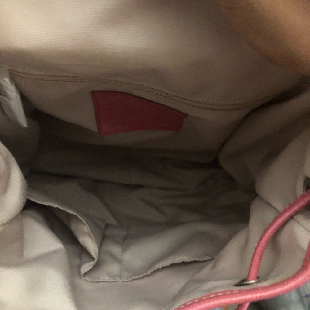 Coach Signature Backpack - Picture 5 of 8
